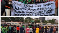 Ratusan Ojol Jaga Wilayah Senayan, Imbau Aksi Berjalan Tertib