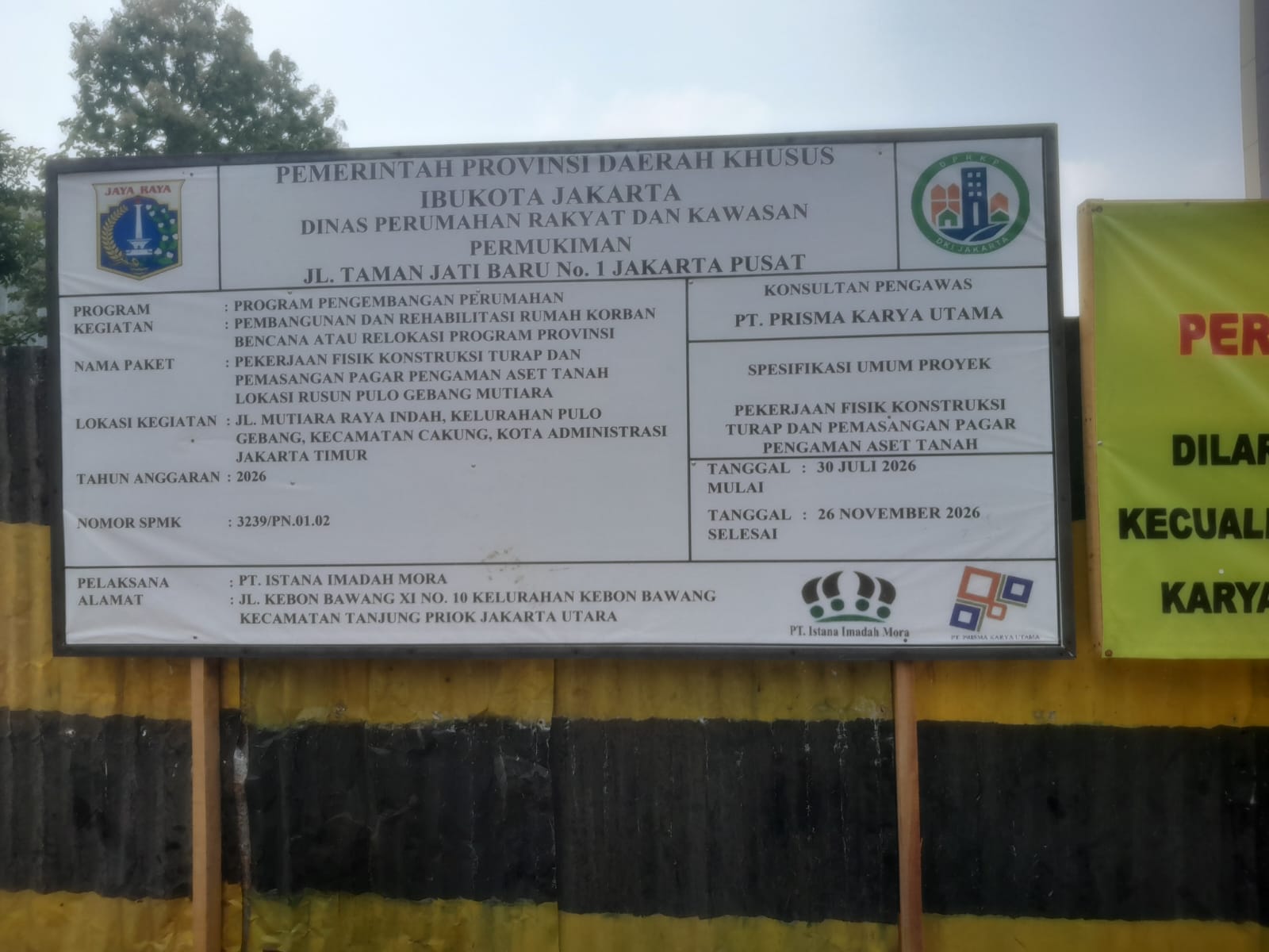 PROYEK TURAP DAN PAGAR PENGAMAN ASET TANAH RUSUN PULO GEBANG: PAGU ANGGARAN TIDAK TERLIHAT JELAS, BANYAK KECURIGAAN DI LAPANGAN