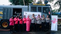 Kemarau Panjang, Polisi Salurkan 8.000 Liter Air Bersih Setiap Hari untuk Warga Asrama dan Sekitar