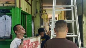 PEDAGANG PASAR PERMAI KOJA GUSUR, PERBAIKI KIOS DENGAN MODAL SENDIRI
